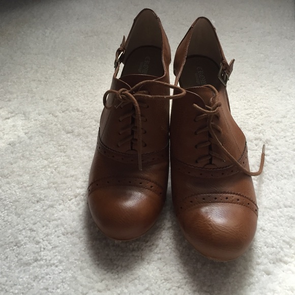 Leather cut-out lace-up heeled booties