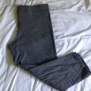 Grey VS Pink crop leggings