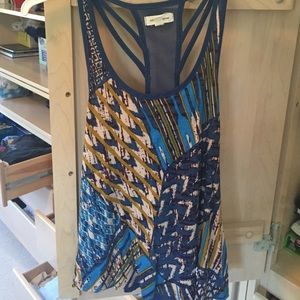 Flowy pattern tank sheer back