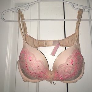 Victoria's Secret push up bra 34B