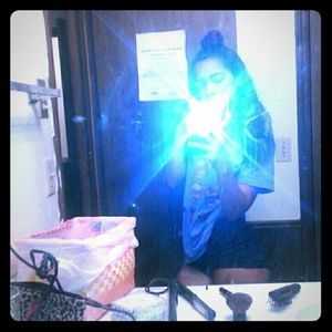 Meet your Posher, Mercedez