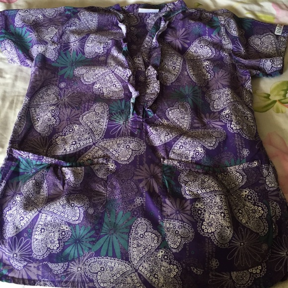 Butterfly scrub top