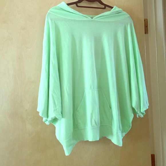 Gypsy 05 bunny lounge shirt