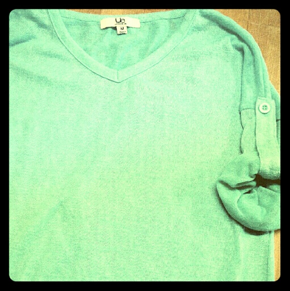 Textured mint green top