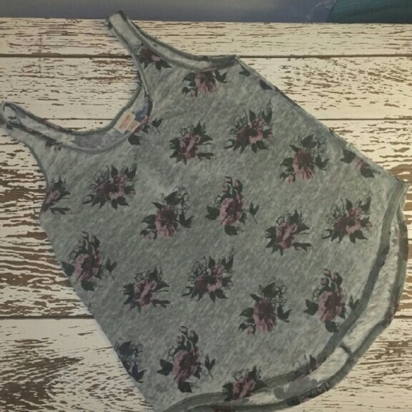 Mossimo Supply Co. Tops - BRAND NEW HIGH-LOW TANK TOP.