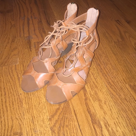 Jessica Simpson brown lace up wedges