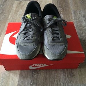 Nike air Pegasus '83 size 8.5