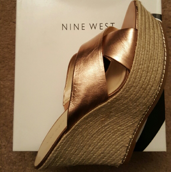 Brand new nine west sandals