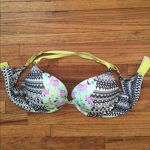 Victorias Secret 36C versatile straps