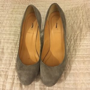Grey suede J. Crew pumps