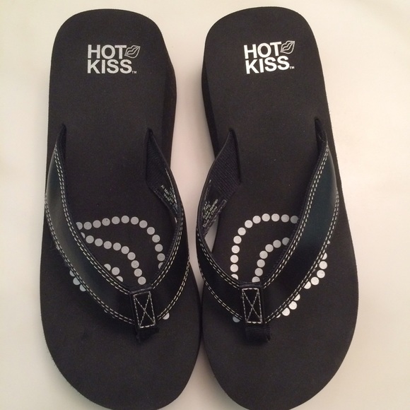 Hot Kiss Shoes Hot Kiss Black Platform Flip Flops Poshmark