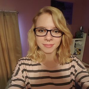 Meet your Posher, Crystal