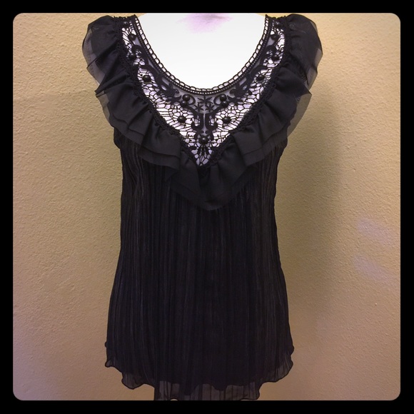 Sleeveless top