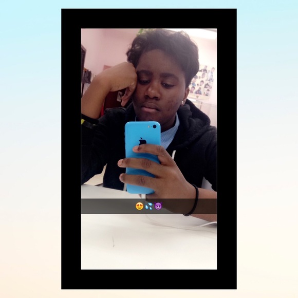 Meet your Posher, Nicky