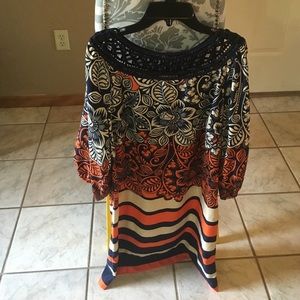 Womens 3/4 sleeve size 8 crochet neck dress.