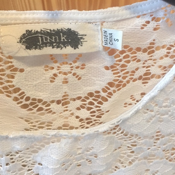 Lacy little tank - Picture 3 of 4