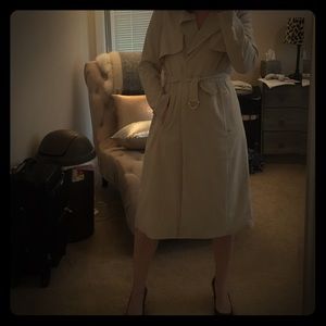 Long and Elegant H&M Tan Trench Coat 6