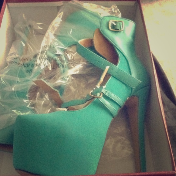 Sea green Platform Heels