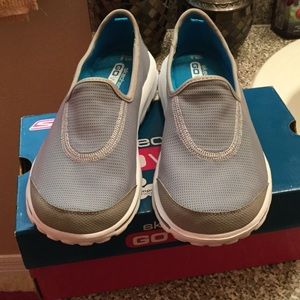 BRAND NEW NO TAGS GRAY SKECHERS