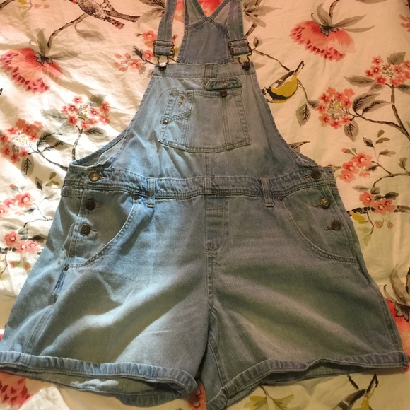 Juniors XL light denim short overalls