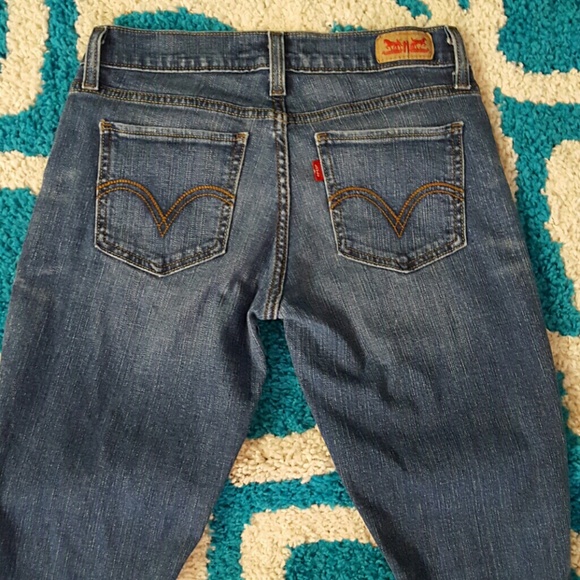 Levis 524 too superlow skinny jeans