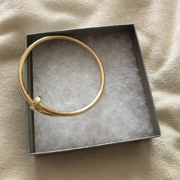 Gold bangle