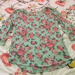 Juniors XL 3/4 length sleeve top