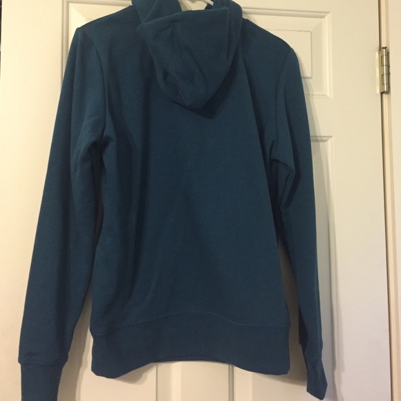 North Face Hoodie - Picture 3 of 3