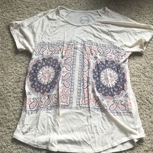 Lucky brand t-shirt
