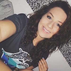 Meet your Posher, Michaela