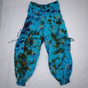 🎀Harem pants in blue with batik print