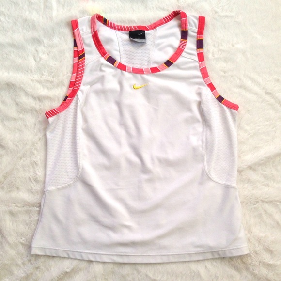 NIKE DRI-FIT Workout Tank