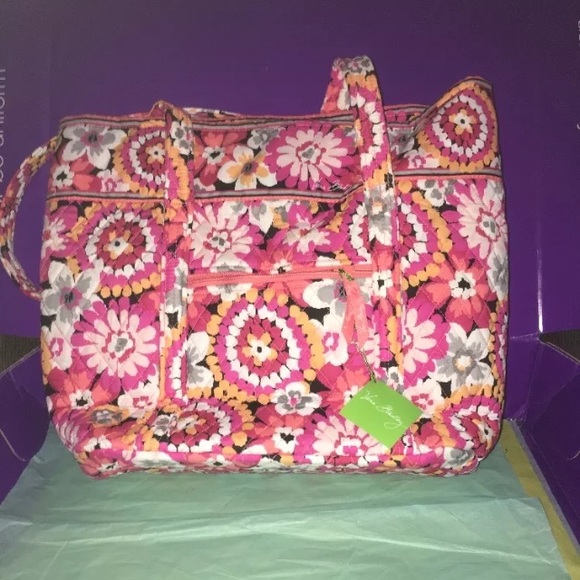 Vera Bradley XL Vera tote in pixie blooms NWT - Picture 2 of 3