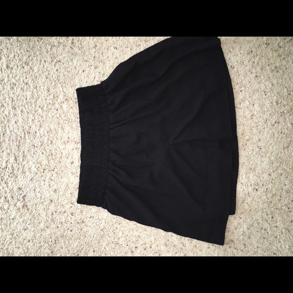 Skater skirt - Picture 1 of 2