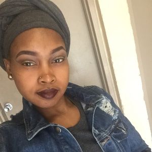 Meet your Posher, Paola