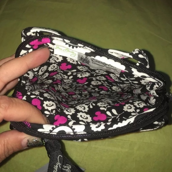 Vera Bradley mini hipstr in Mickey meets Birdie - Picture 4 of 4