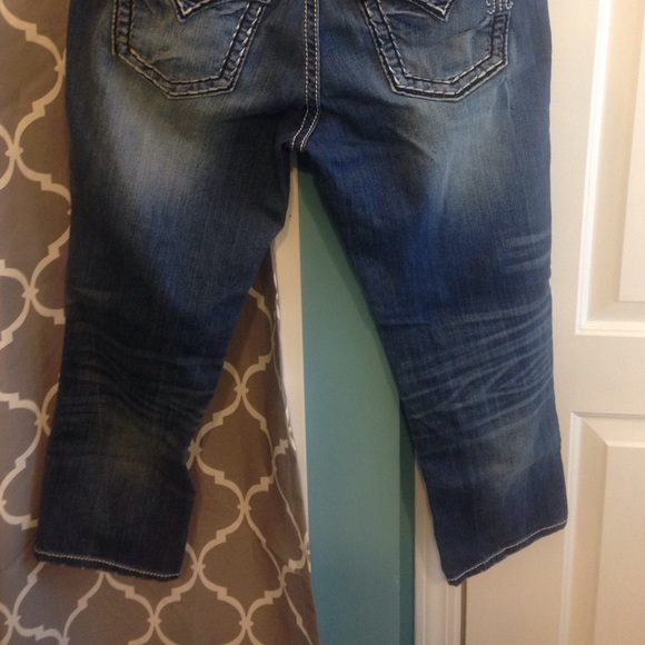 Capris - Picture 2 of 4