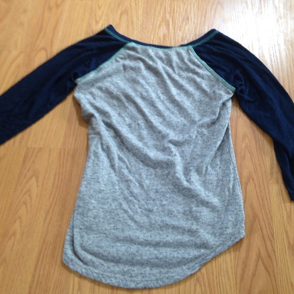 3/4 sleeve tee - Picture 3 of 3