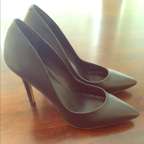 Charles by Charles David "Pact" Pointed Toe Pump