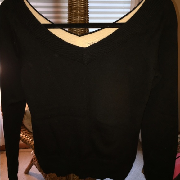 V neck sweater