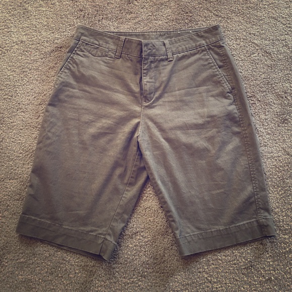 Khaki Bermuda shorts