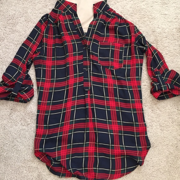 Boutique Plaid v-neck Blouse
