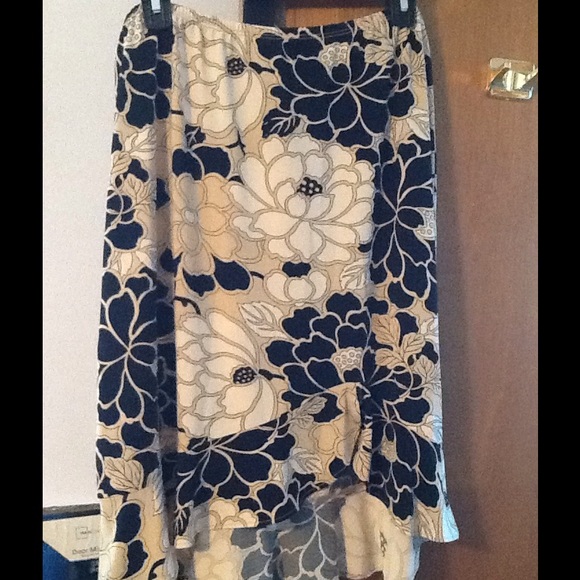 Ladies BCBG skirt set