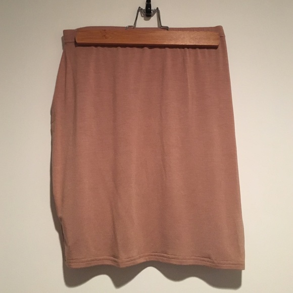 Boohoo Skirts - ππΌ Tan Stretchy Boohoo Skirt ππΌ Boohoo Skirts - ππΌ Tan Stretchy Boohoo Skirt ππΌ