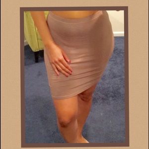 Boohoo Skirts - 👊🏼 Tan Stretchy Boohoo Skirt 👊🏼 Boohoo Skirts - 👊🏼 Tan Stretchy Boohoo Skirt 👊🏼