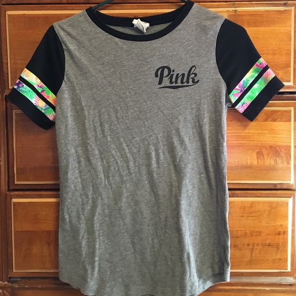 Vs tee shirt