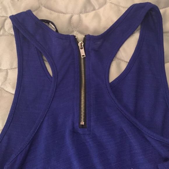 Top - Picture 2 of 3