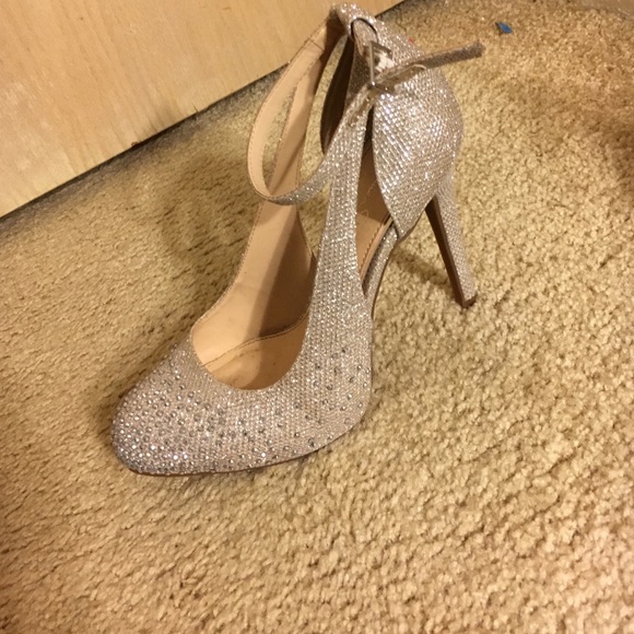 Silver w/ Rhinestones Prom Pageant Heels - Picture 2 of 2