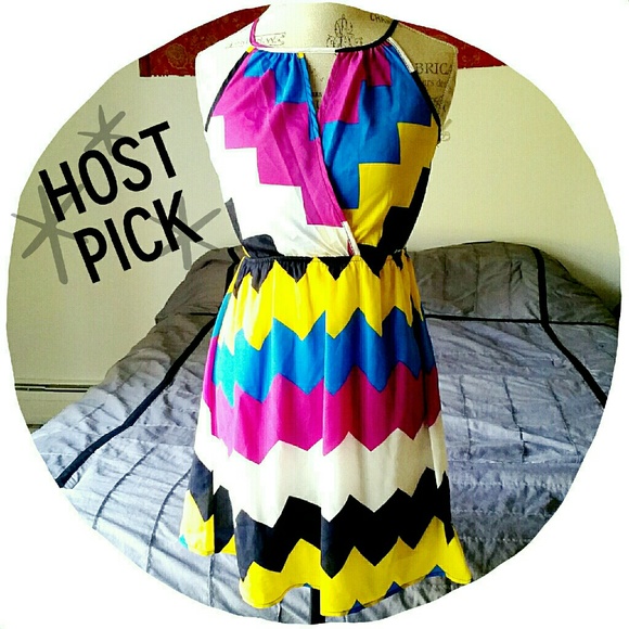 Tyche Dresses & Skirts - |SALE| BOLD Geometric Dress