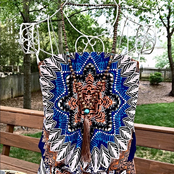 Stunning boho flattering strapless dress!👠 - Picture 2 of 4